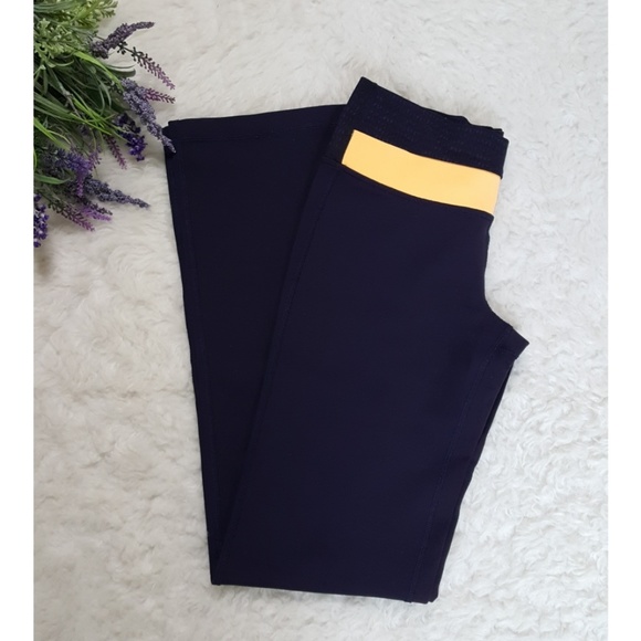 lululemon athletica Pants - Lululemon Astro Regular Length Pants Size 6